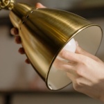 Lampen reinigen ohne Beschädigung: Die besten Tipps für strahlenden Glanz und lange Lebensdauer