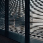 Smarte Verschattung: So steuern Sie Rollläden und Sonnenschutz automatisch