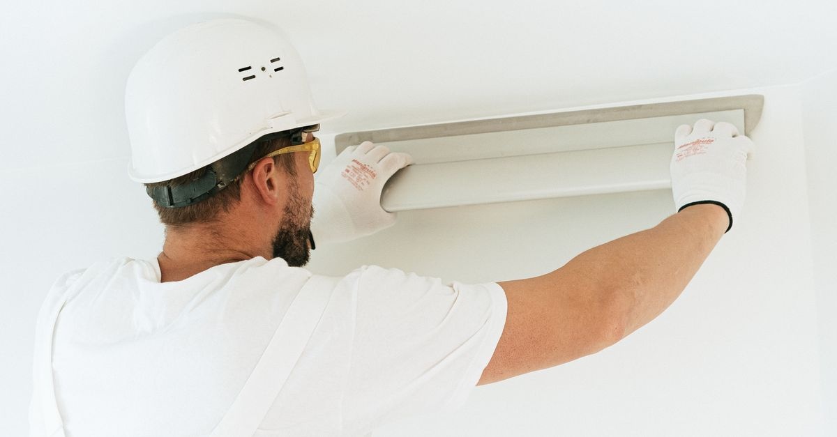 Zwischensparrendämmung richtig ausführen: So wird Ihr Dach dauerhaft warm und energieeffizient
